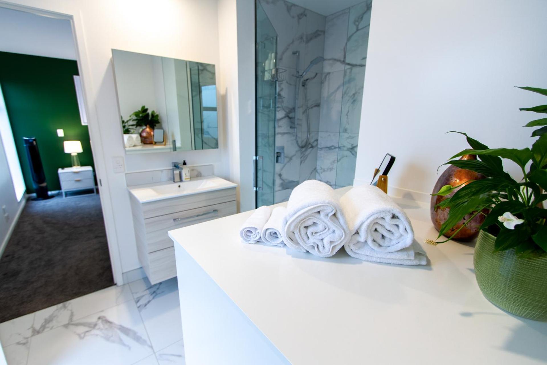 Gorgeous In Green - 2 Bed Central Oasis W/King Bed Christchurch Zewnętrze zdjęcie