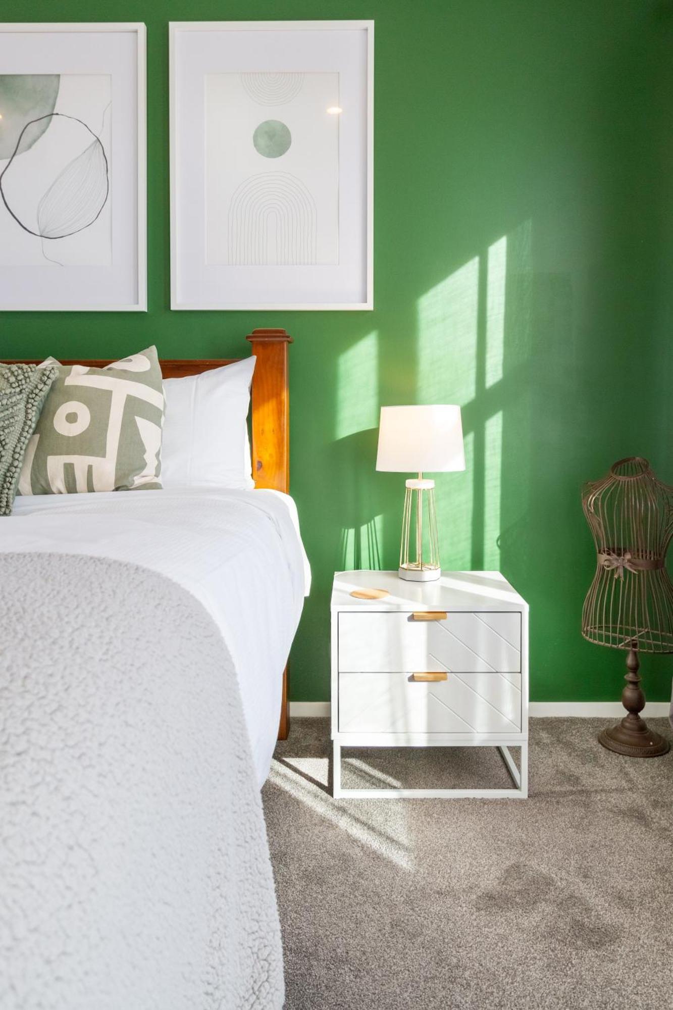 Gorgeous In Green - 2 Bed Central Oasis W/King Bed Christchurch Zewnętrze zdjęcie