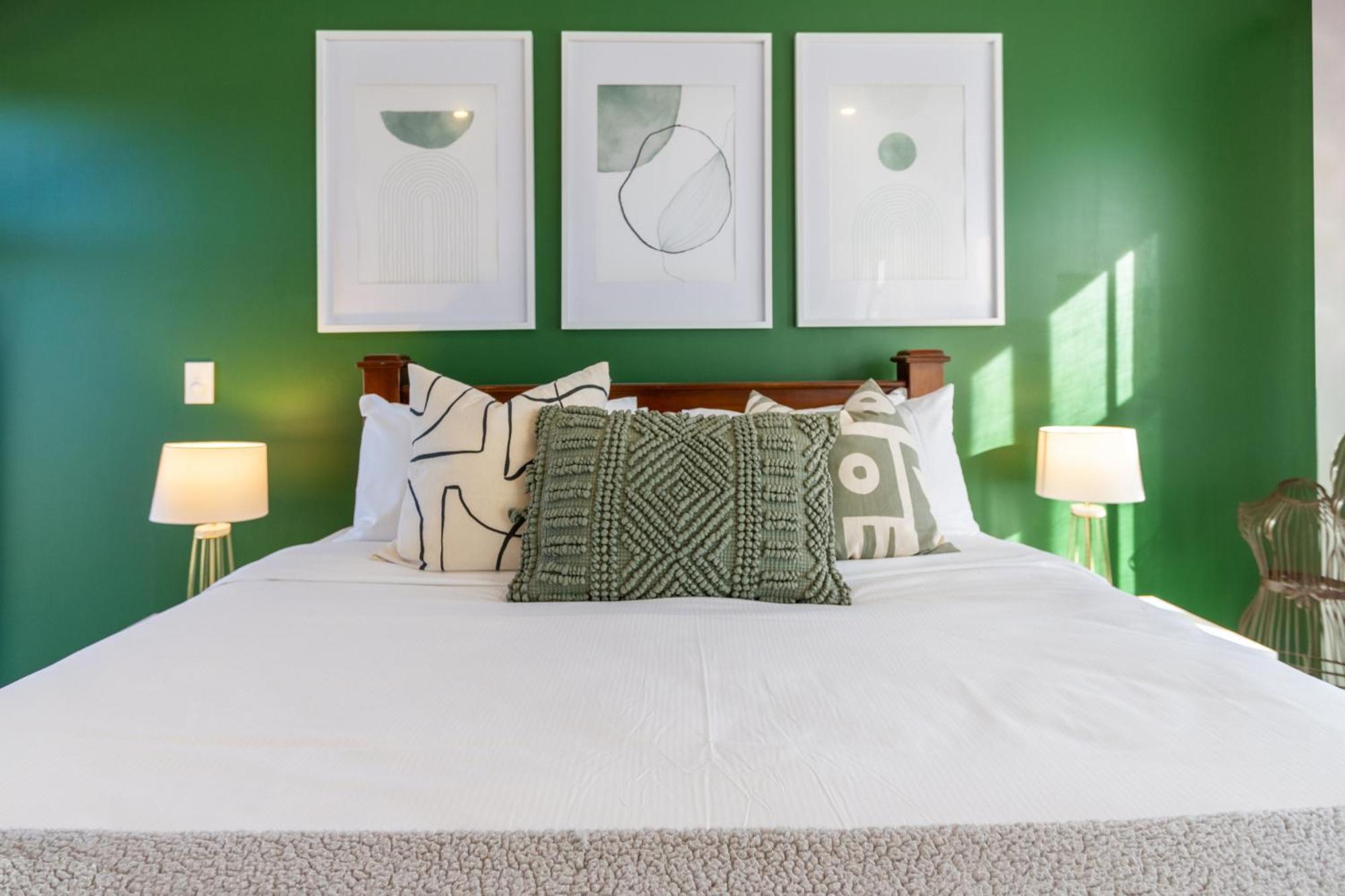 Gorgeous In Green - 2 Bed Central Oasis W/King Bed Christchurch Zewnętrze zdjęcie
